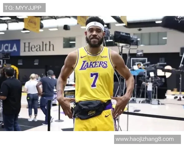 布拉切与易建联的对决谁能在篮球场上笑到最后解析两位球员的实力与风格